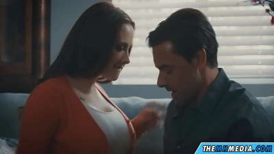 Romantischer Sex mit einer guten, vollbusigen Mutter