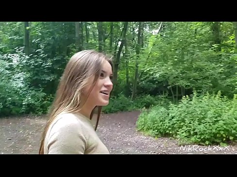 ❤️ Ich schlug Evelina vor, dass wir an einem öffentlichen Ort ficken! Sie sagte ja. Dann habe ich sie in den Arsch gefickt und in ihren Mund gespritzt. Dann pisste sie sich ein. Porno bei de.pornplaybb.ru ﹏